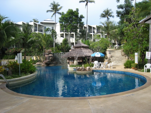 Zdjęcie z Tajlandii - Horizon Karon Beach-Basen