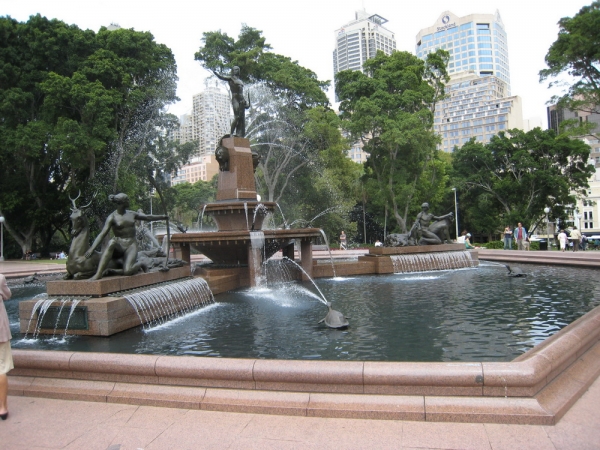 Zdjęcie z Australii - Fontanna w Hyde Park2