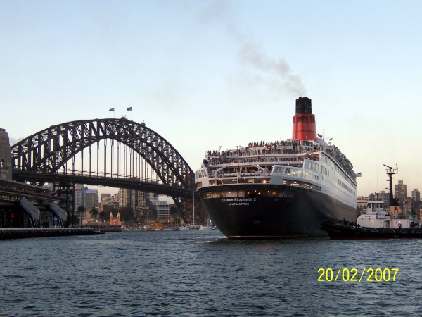 Zdjęcie z Australii - Kolos Queen Elizabeth 2..