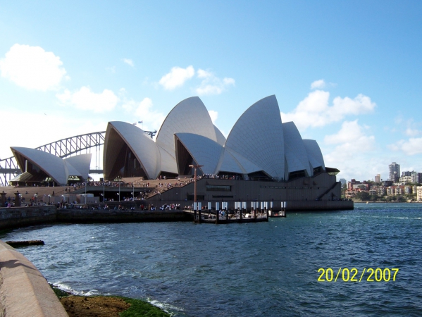 Zdjęcie z Australii - Opera a za nia most