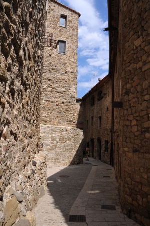 Zdjęcie z Hiszpanii - uliczki Besalu