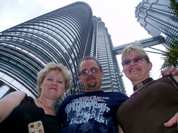 Zdjęcie z Malezji - Przed Petronas Towers