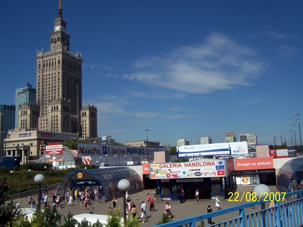 Zdjęcie z Polski - Stacja metra w Centrum