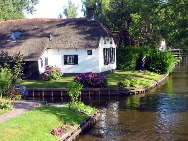 Zdjęcie z Holandii - Giethoorn.