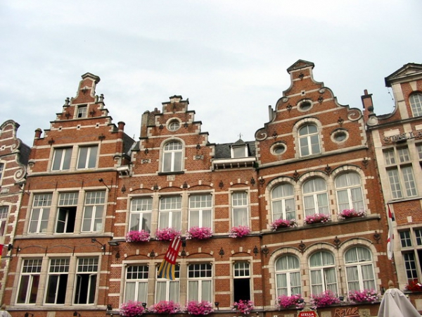 Zdjęcie z Belgii - Grote Markt - kamieniczki