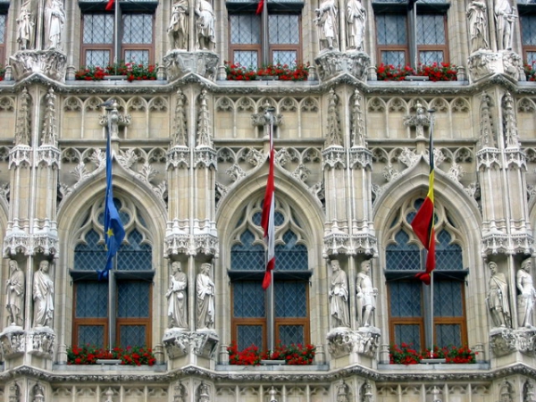 Zdjęcie z Belgii - Ratusz, close-up.