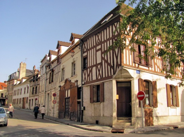 Zdjęcie z Francji - Architektura Nogent.