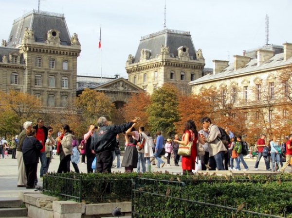 Zdjęcie z Francji - Przed Notre-Dame.
