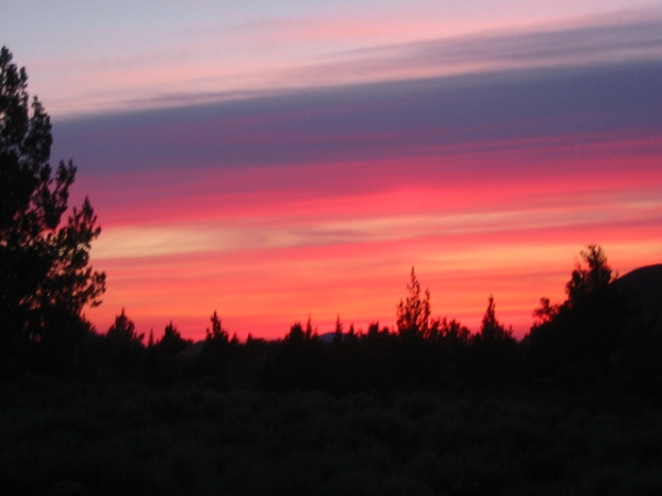 Zdjęcie ze Stanów Zjednoczonych - Lava Beds o zachodzie.