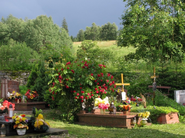 Zdjęcie z Polski - Sierpnica - cmentarz.
