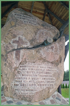 Zdjęcie z Polski - Obelisk -Serce Gryowców