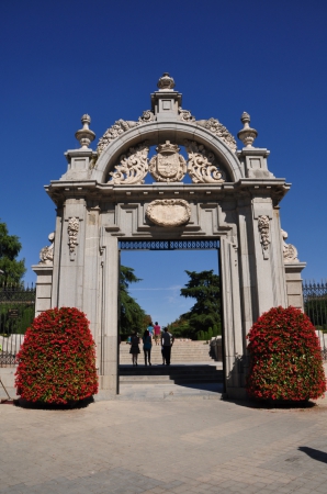 Zdjęcie z Hiszpanii - Park Retiro jedno z wejść