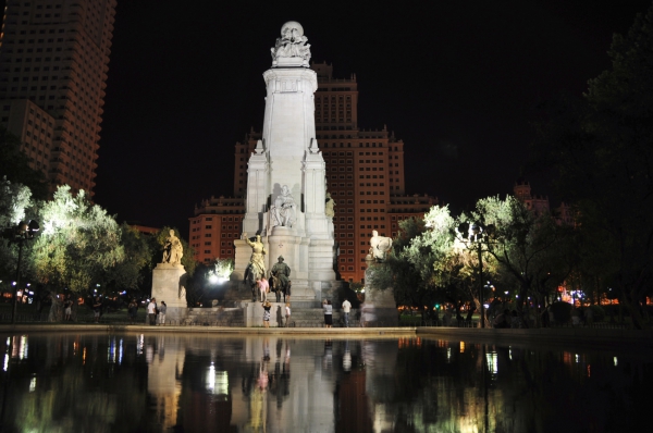 Zdjęcie z Hiszpanii - Plac Hiszpański nocą