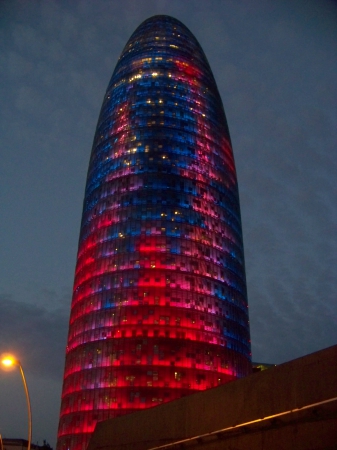 Zdjęcie z Hiszpanii - Torre Agbar nocą