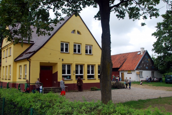 Zdjęcie z Polski - Szkola i muzeum