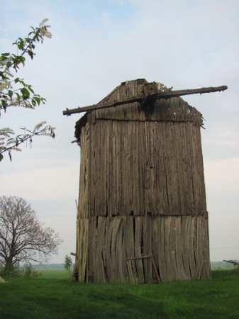 Zdjęcie z Polski - Resztki wiatraka...
