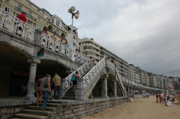 Zdjęcie z Hiszpanii - wejście na plażę