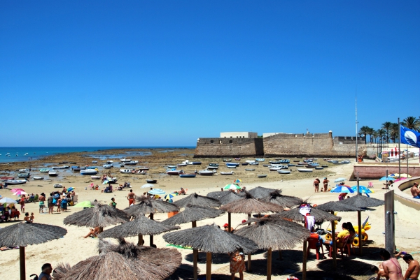 Zdjęcie z Hiszpanii - Plaza Caleta i twierdza