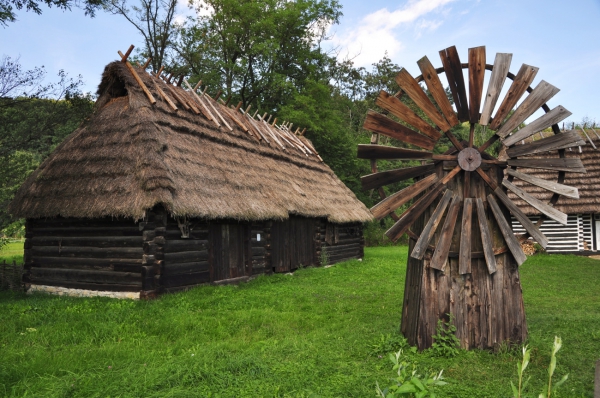 Zdjecie - Polska - Sanok - park etnograficzny