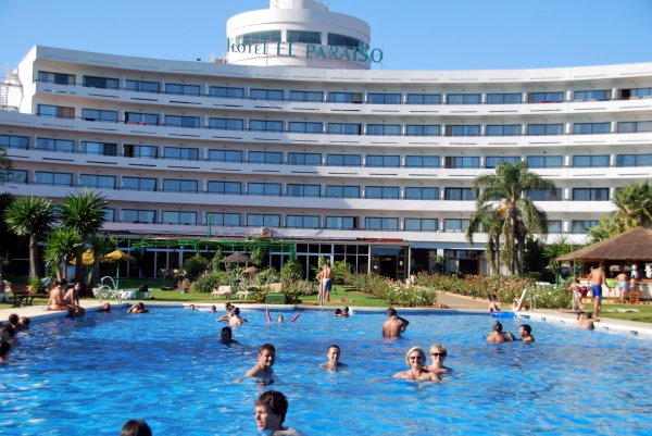 Zdjęcie z Hiszpanii - W hotelowym basenie