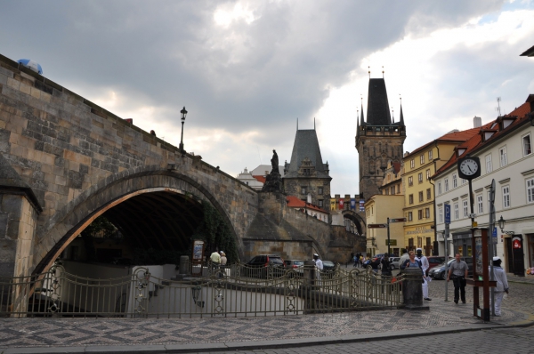 Zdjęcie z Czech - Pod mostem Karola
