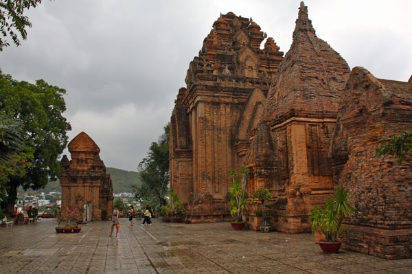 Zdjęcie z Wietnamu - nha trang cham, światynia