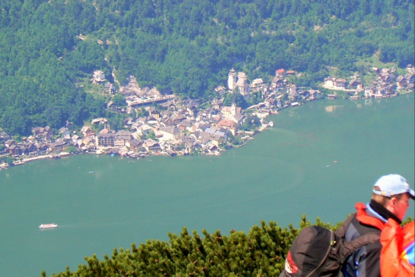 Zdjęcie z Austrii - Hallstatt tam w dole