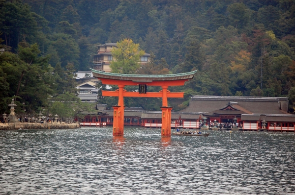 Zdjęcie z Japonii - Torii Itsukushima