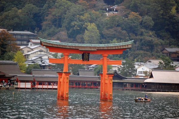 Zdjęcie z Japonii - Torii Itsukushima