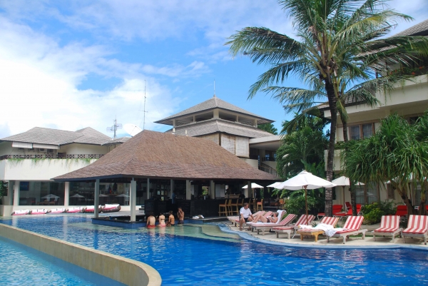 Zdjęcie z Indonezji - Hotelowy pool bar