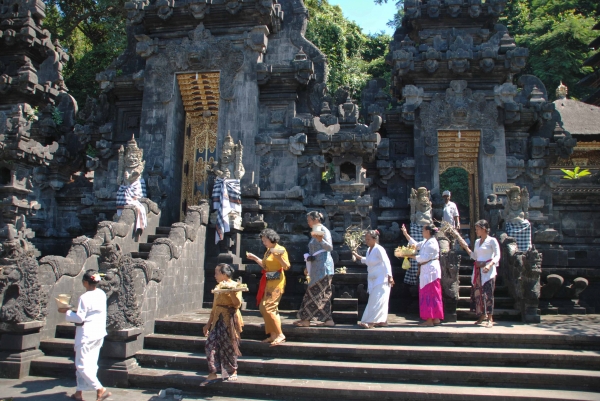Zdjęcie z Indonezji - Pura Goa Lawah