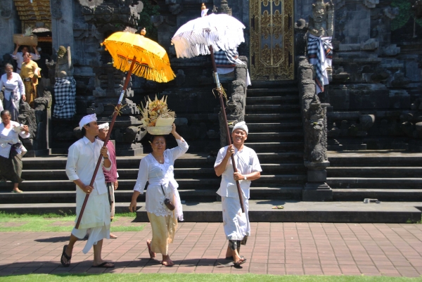 Zdjęcie z Indonezji - Pura Goa Lawah