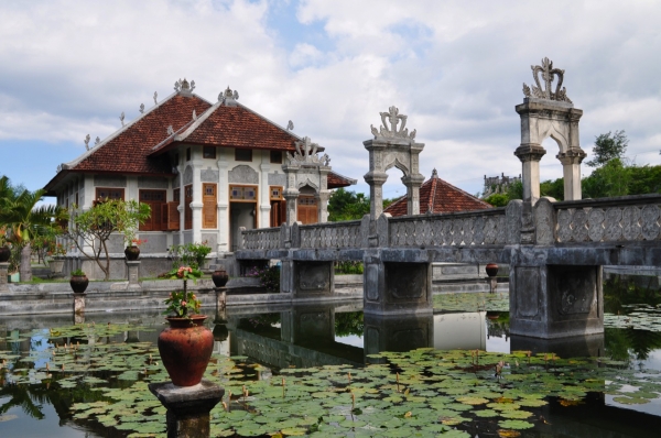 Zdjęcie z Indonezji - Puri Taman Ujung