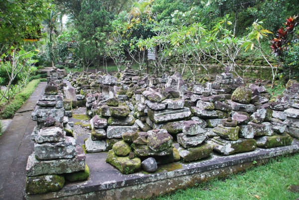 Zdjęcie z Indonezji - Goa Gajah