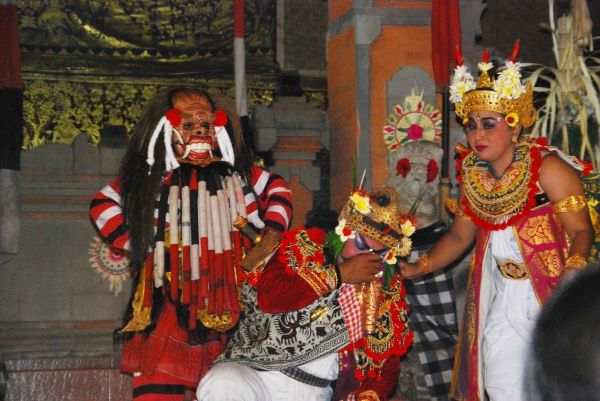 Zdjęcie z Indonezji - Teatr balijski