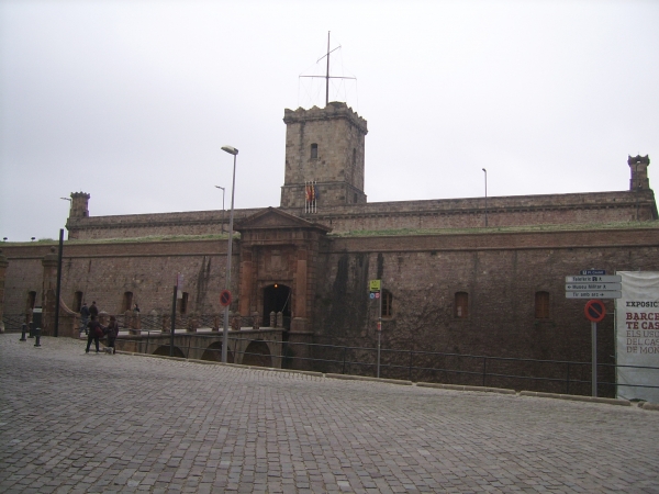 Zdjęcie z Hiszpanii - zamek Montjuic