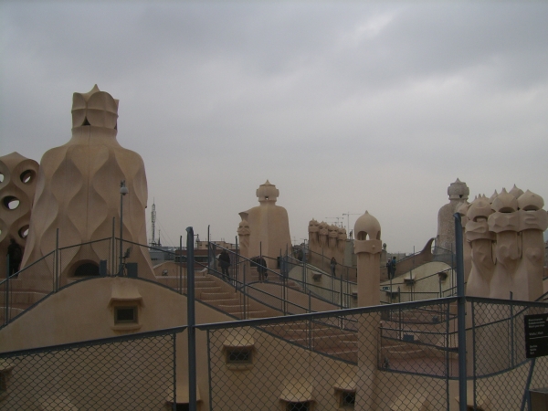 Zdjęcie z Hiszpanii - na dachu Casa Mila