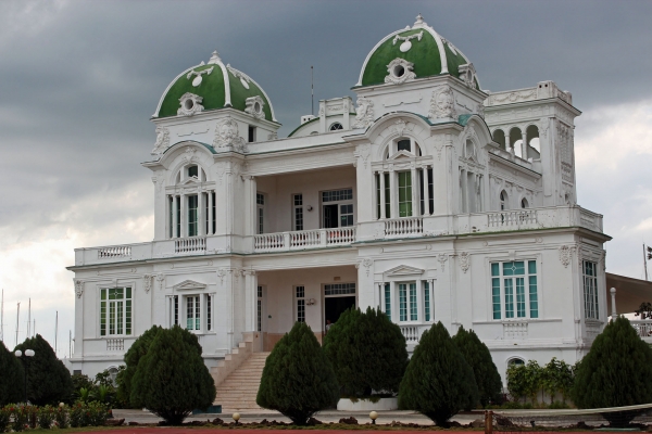Zdjęcie z Kuby - Yacht Club