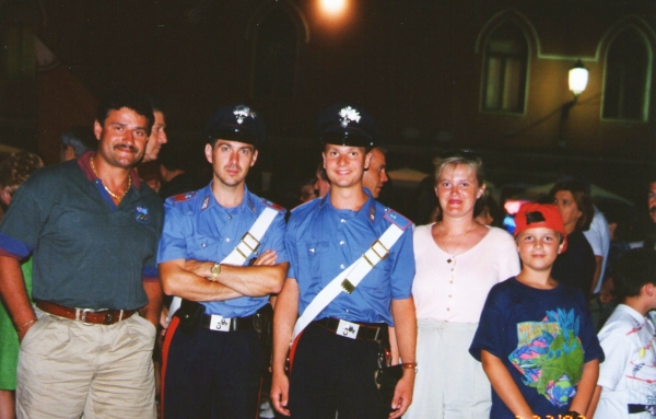 Zdjęcie z Włoch - Z carabinieri podczas