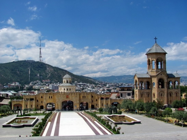 Zdjęcie z Gruzji - Tbilisi spod Soboru