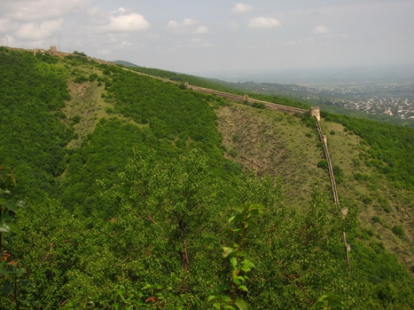 Zdjęcie z Gruzji - Chiński mur?