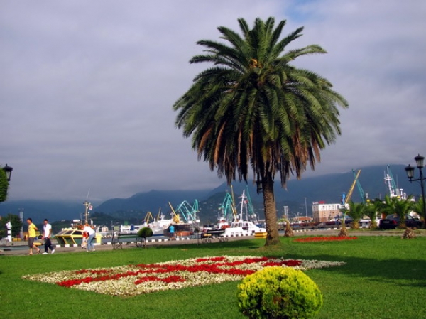 Zdjęcie z Gruzji - Batumski port.