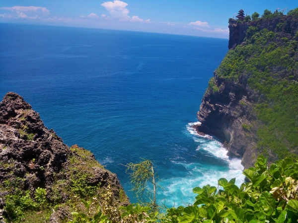 Zdjęcie z Indonezji - Klify Uluwatu, z prawej 