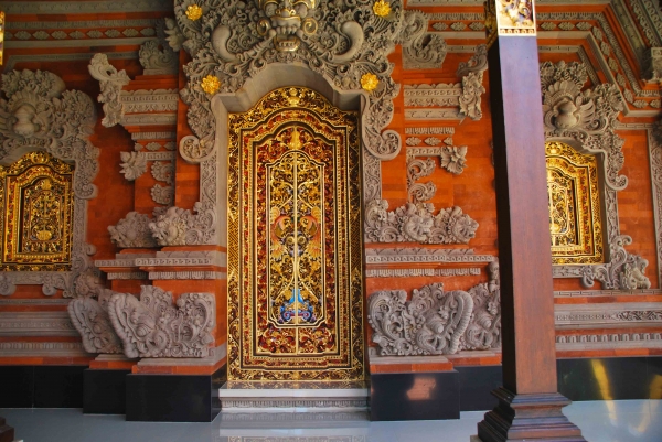 Zdjęcie z Indonezji - Prywatna swiatynia w Kuta