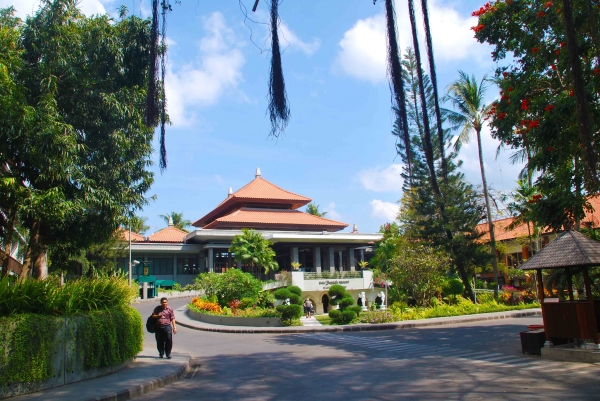 Zdjęcie z Indonezji - Budynek lobby naszego