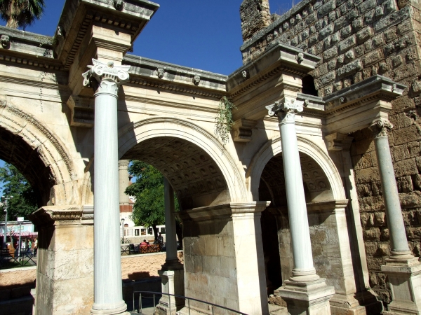 Zdjęcie z Turcji - Brama Hadriana Antalya