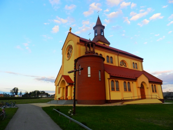 Zdjęcie z Polski - Kościół w Adamówce