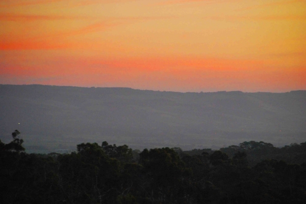 Zdjęcie z Australii - Adelaide Hills wieczorem