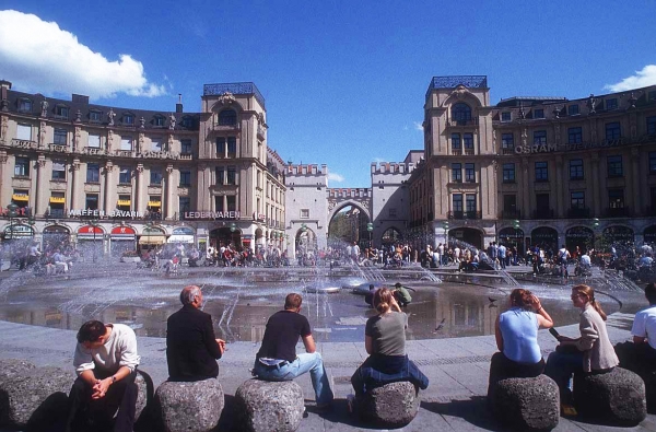 Zdjęcie z Niemiec - KARLSPLATZ