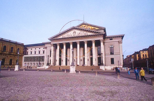 Zdjęcie z Niemiec - TEATR NARODOWY